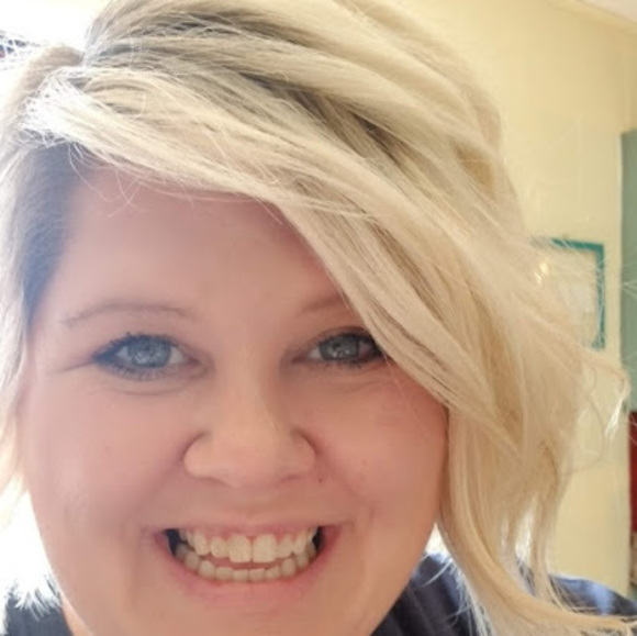 Meet your Posher, Brandi - Picture 1 of 1